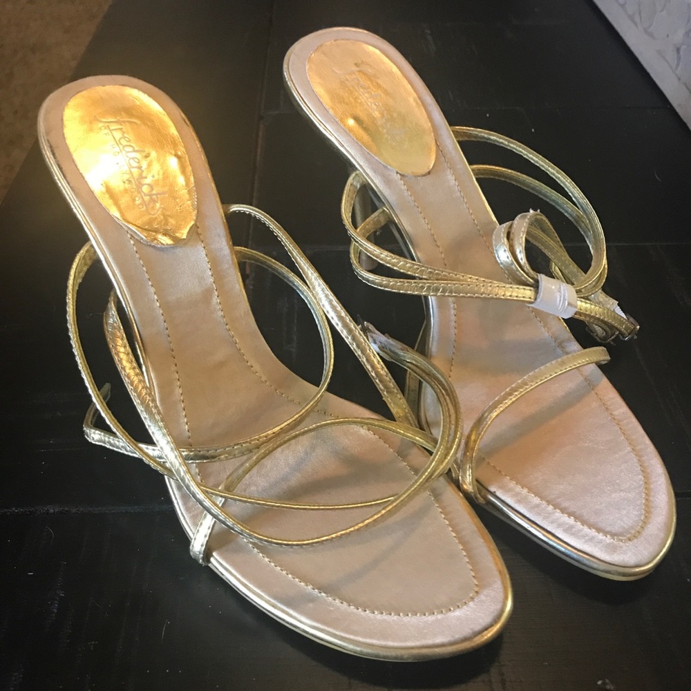 Gold 🌟 Fredrick’s of Hollywood Strappy Heels